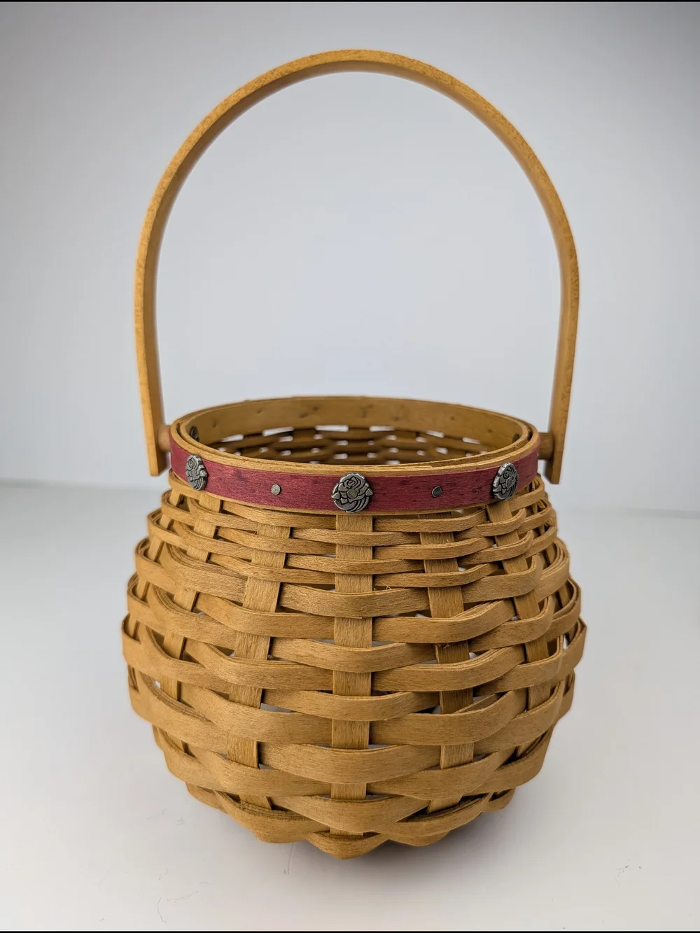 Longaberger 2004 Pasadena Tourn. Roses Sweetheart Basket/Liner/Lid/Tie-On/Prot.